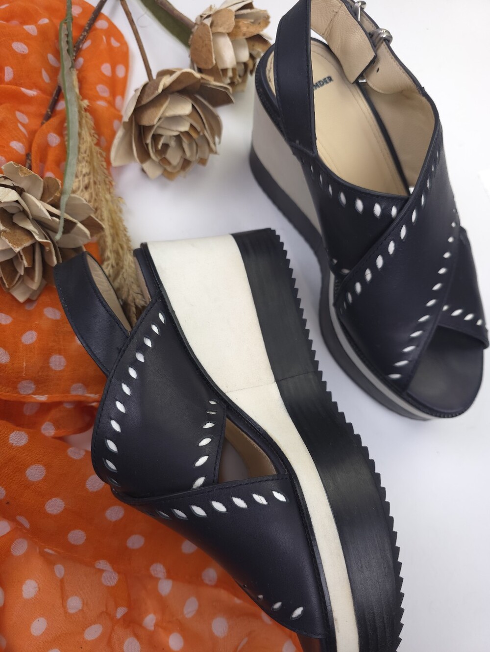 Jill Sanders Women's Crisscross Platform Wedge Sandals Sz 38½m - Picture 7 of 13